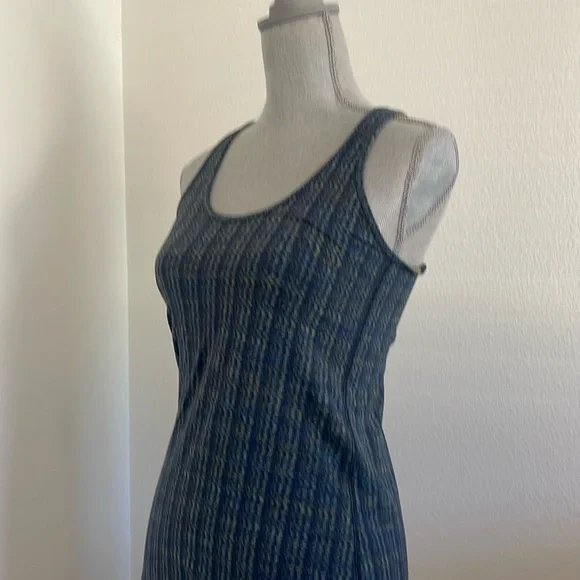 Lululemon Racer Back Tank - Picture 2 of 3